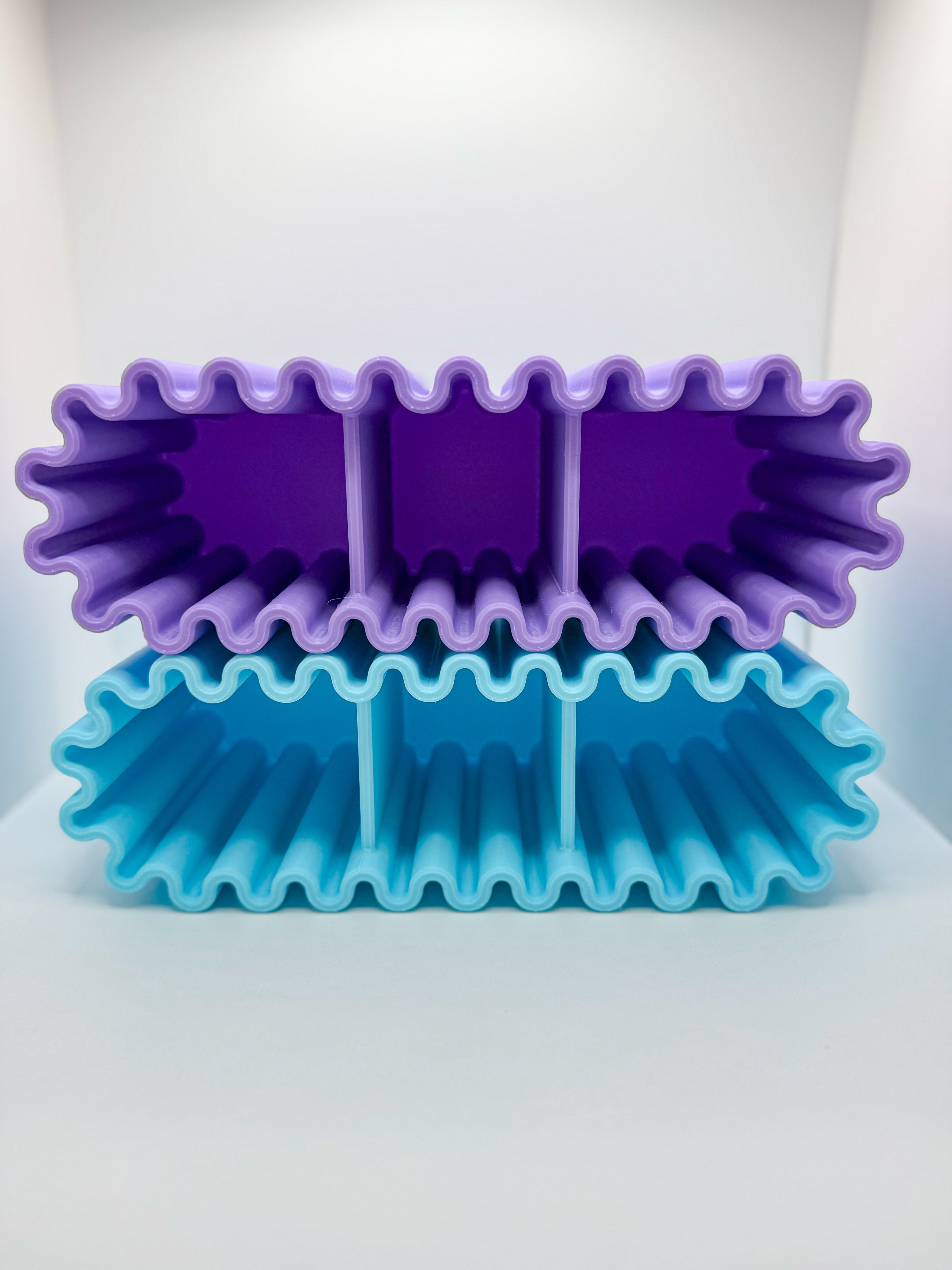 ZIGGLES wavy desk organizer I pen holder